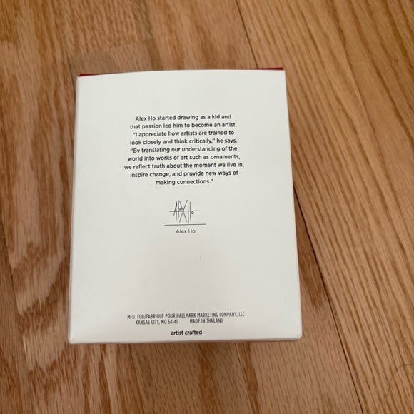 2021 Hallmark ON TOP OF THE WORLD Disney Mickey Mouse Keepsake Ornament - Picture 3 of 7